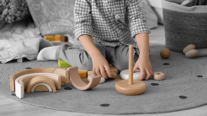 des jouets en bois a assembler