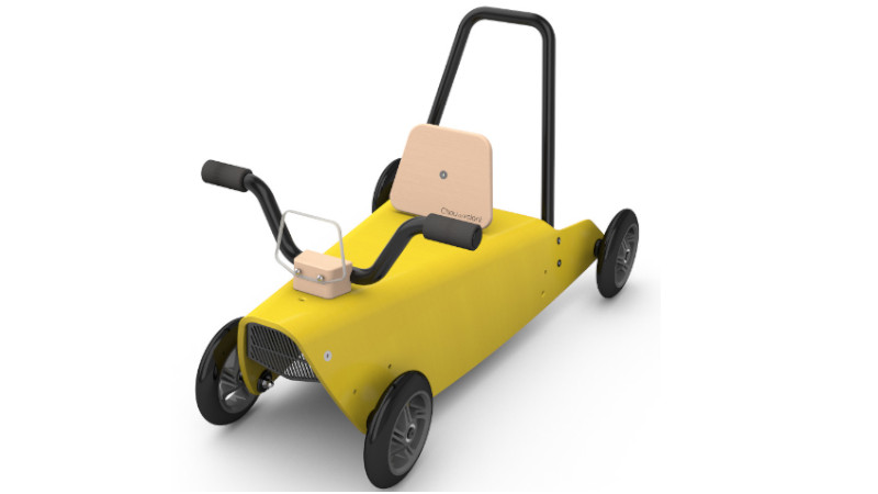 un porteur pousseur voiture en bois couleur jaune