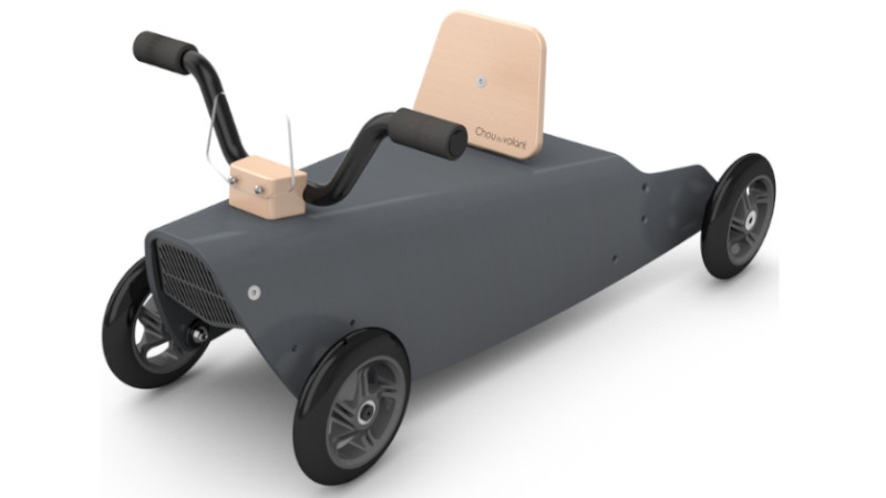 un porteur quad pour enfant de couleur grise