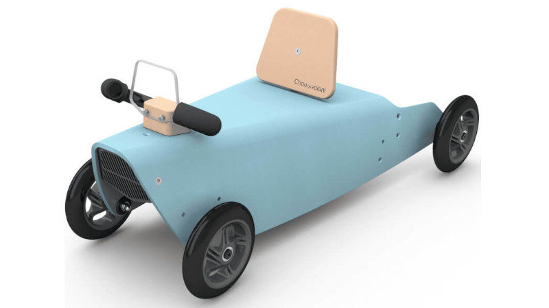 un porteur voiture bébé en bois de couleur bleu