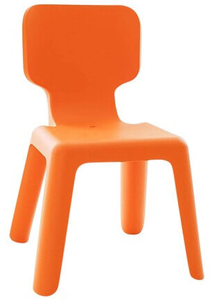 une chaise alma pour enfant de magis de couleur orange