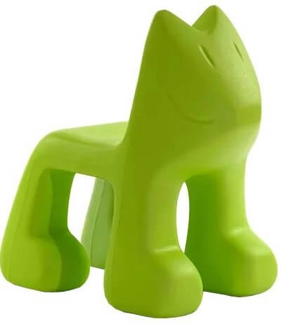 une chaise enfant julian de la marque magis