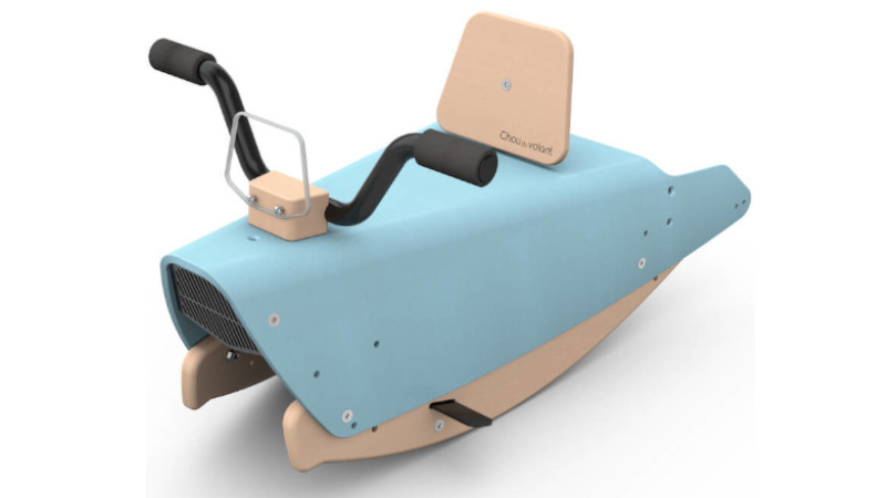 une moto a bascule en bois design de couleur bleu